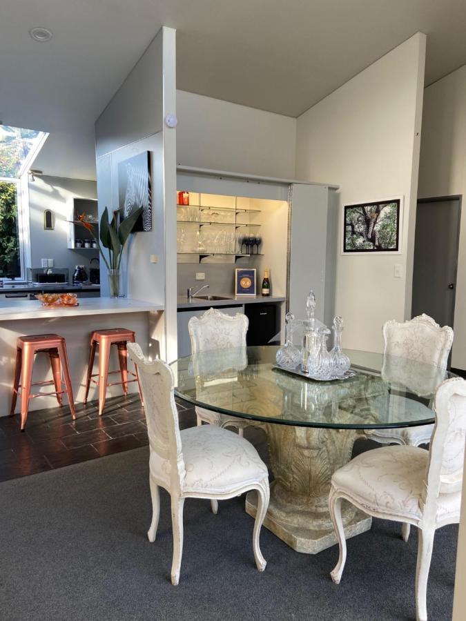 Maison Blue - Chic Inner City Townhouse Napier Buitenkant foto