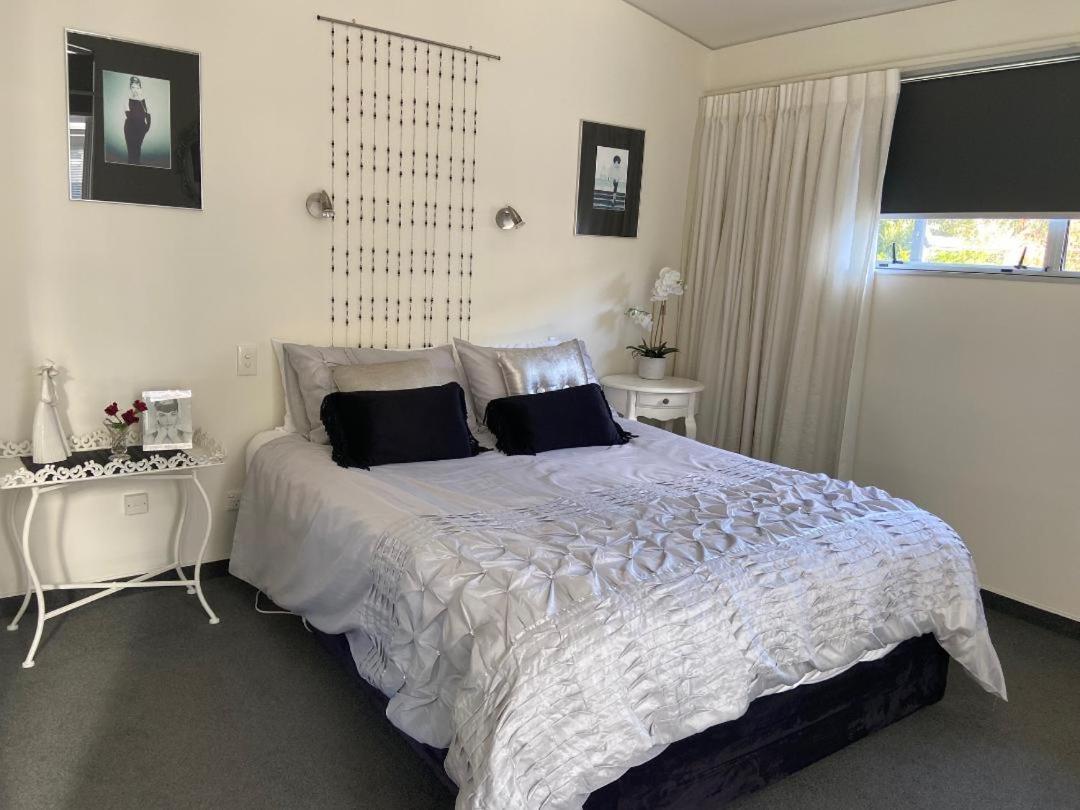 Maison Blue - Chic Inner City Townhouse Napier Buitenkant foto