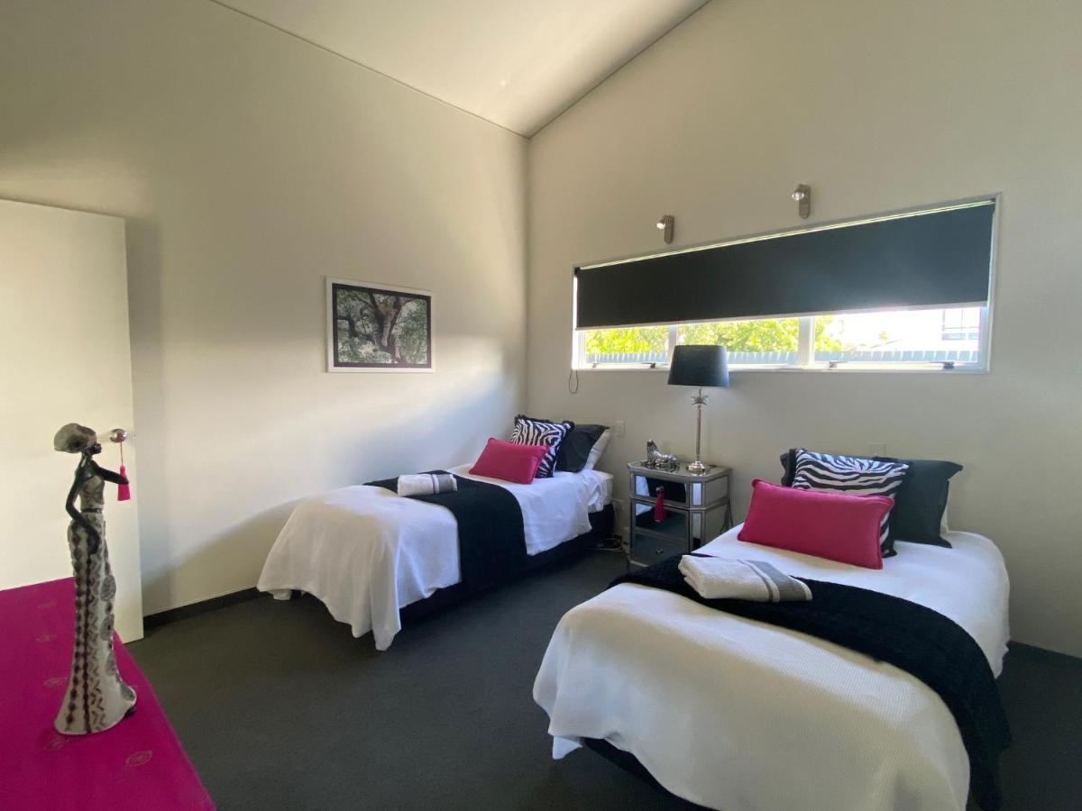 Maison Blue - Chic Inner City Townhouse Napier Buitenkant foto